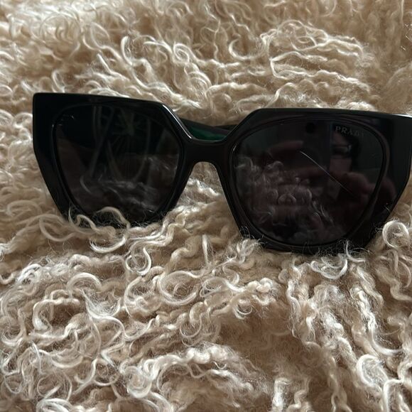 PRADA PR15WS 1AB521 GREEN POLARIZED SUNGLASSES PRADA SPR
15WS 1AB-5Z1 - Picture 6 of 9